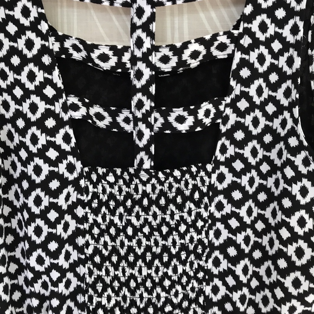 Flowy Mini Dress - Picture 6 of 10